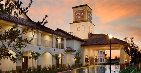 AYRES HOTEL REDLANDS .